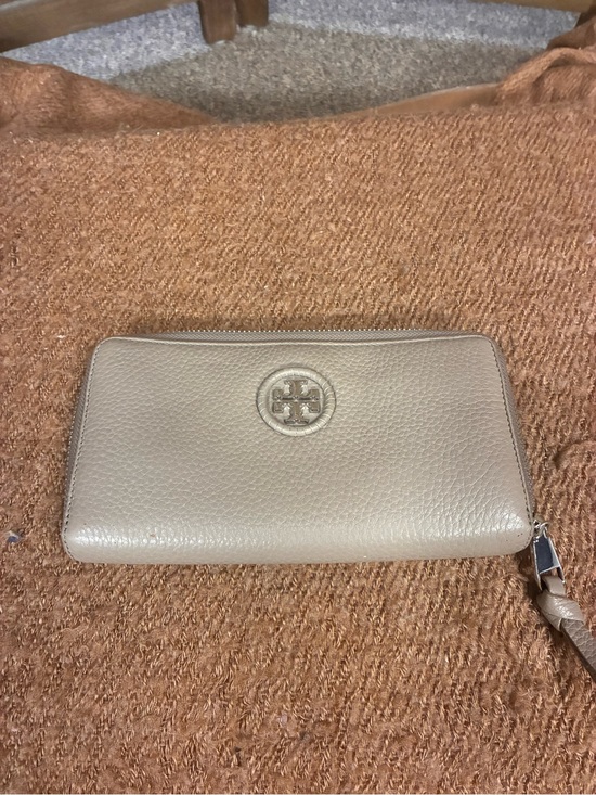 Tory Burch Handbags - Tory Burch Pebbled Zip-Around Continental Wallet in French Grey